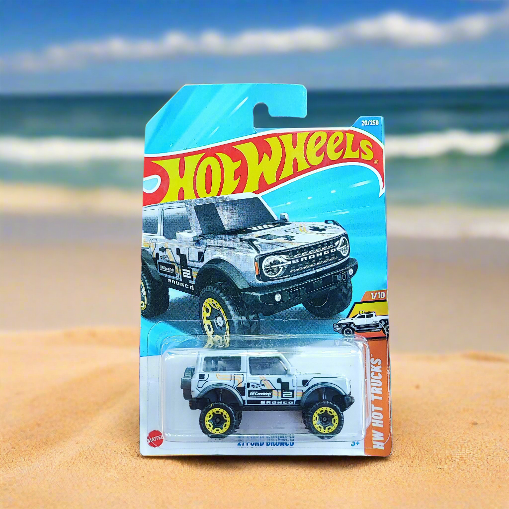 Hot Wheels 21 Ford Bronco 1:64 scale car