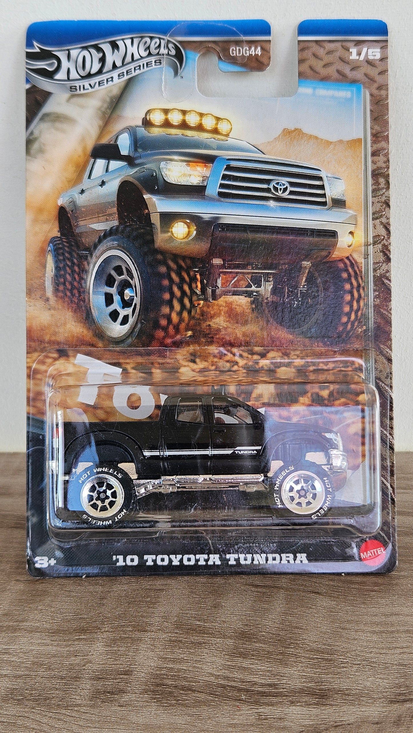 Hot Wheels 10 Toyota Tundra 1:64 scale car